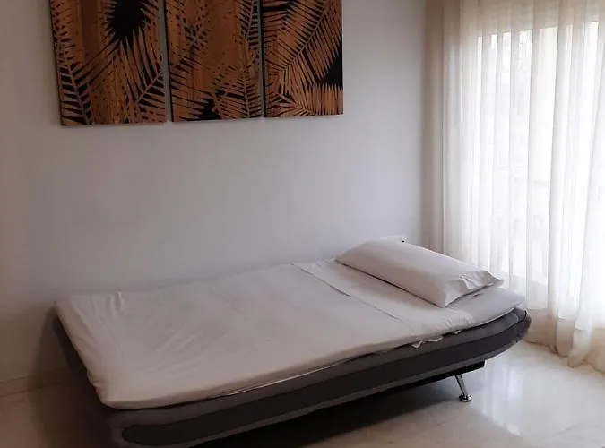 Plaza Del Remo Seewt&beach