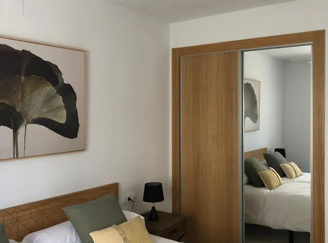 Plaza Del Remo Seewt&beach * Τορρεμολίνος