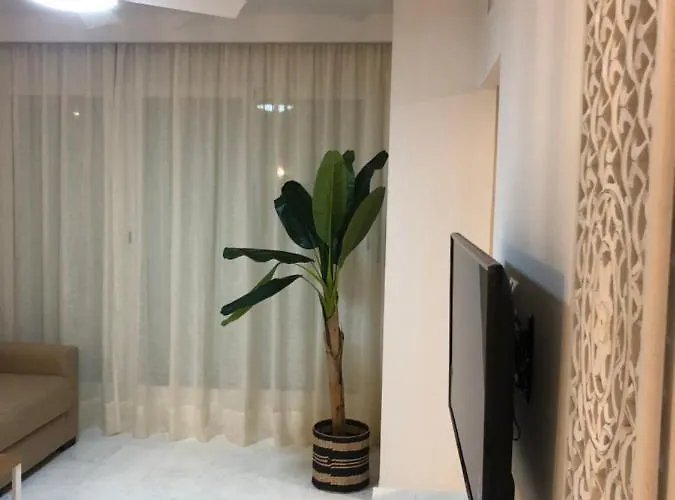 Plaza Del Remo Seewt&beach